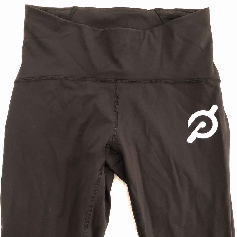 Lululemon Peloton Train Times 7/8 leggings size 6